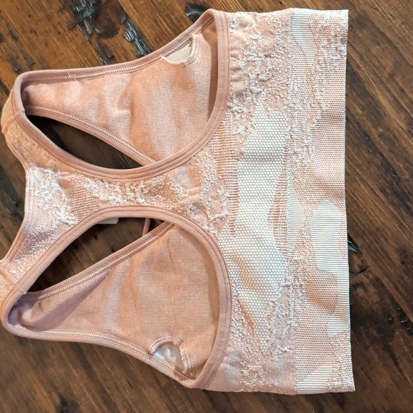 Gymshark Pink Camo Lace-Up Racerback Sports Bra Size S - Picture 4 of 8